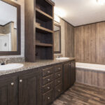 95fnh28483ah_masterbath_01_v2
