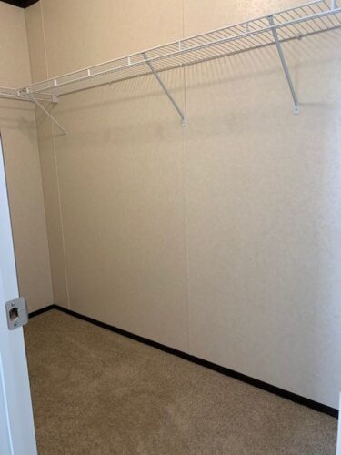 746 mstr closet